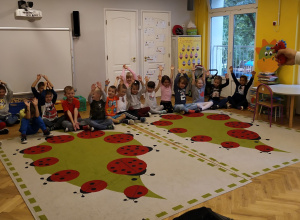 CYRK EINSTEINA- zajęcia eksperymentalne w grupach
