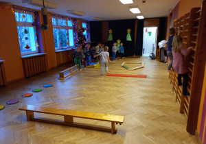 Ustawienie urządzeń na sali rekreacyjnej.