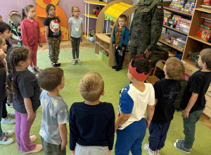 Niesamowita wizyta żołnierki w naszym przedszkolu